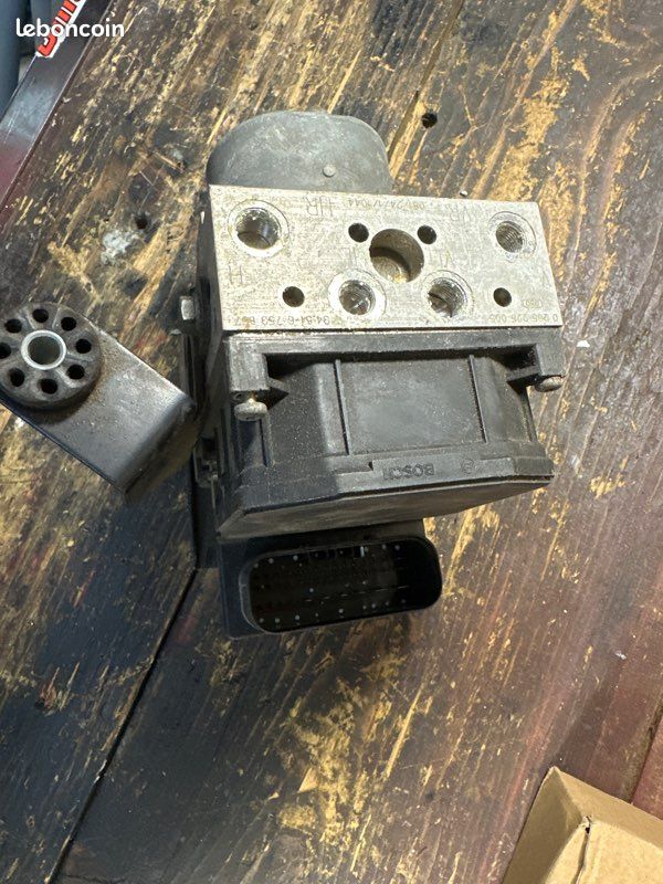 Bloc ABS BOSCH (image 2)