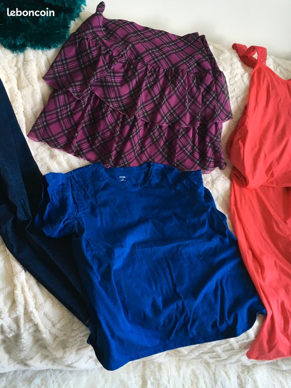 Lot de 7 vêtements et accessoires femme – taille 42 – avec robe jupe et pantalon – bon état (image 4)