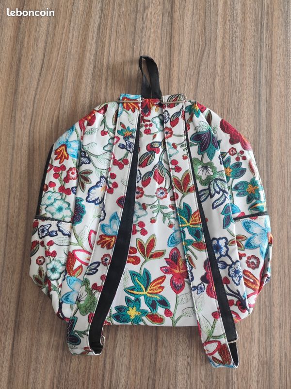 Sac a dos fleuri neuf (image 2)