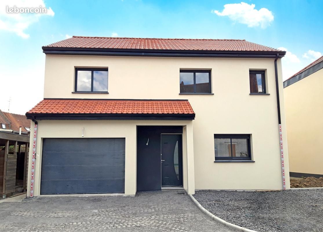 Maison 5 pièces 114 m² · à Ozoir-la-Ferrière · 114 m² · 325 000 €