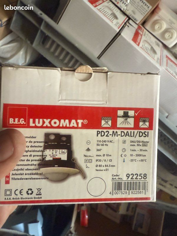Détecteur de présence luxomat PD2MDALI/DSI Bricolage — free download