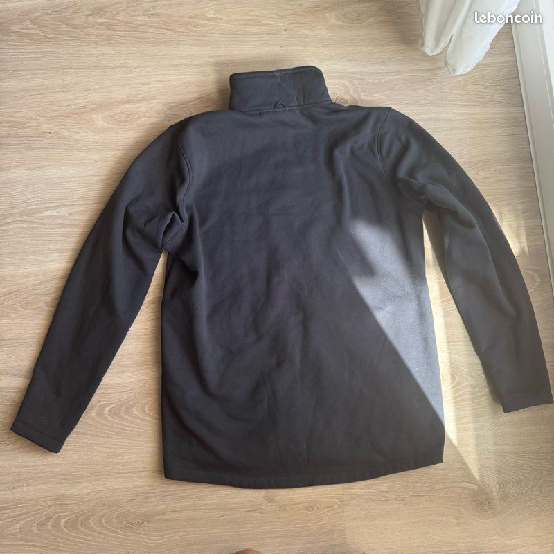 Under armour (image 3)