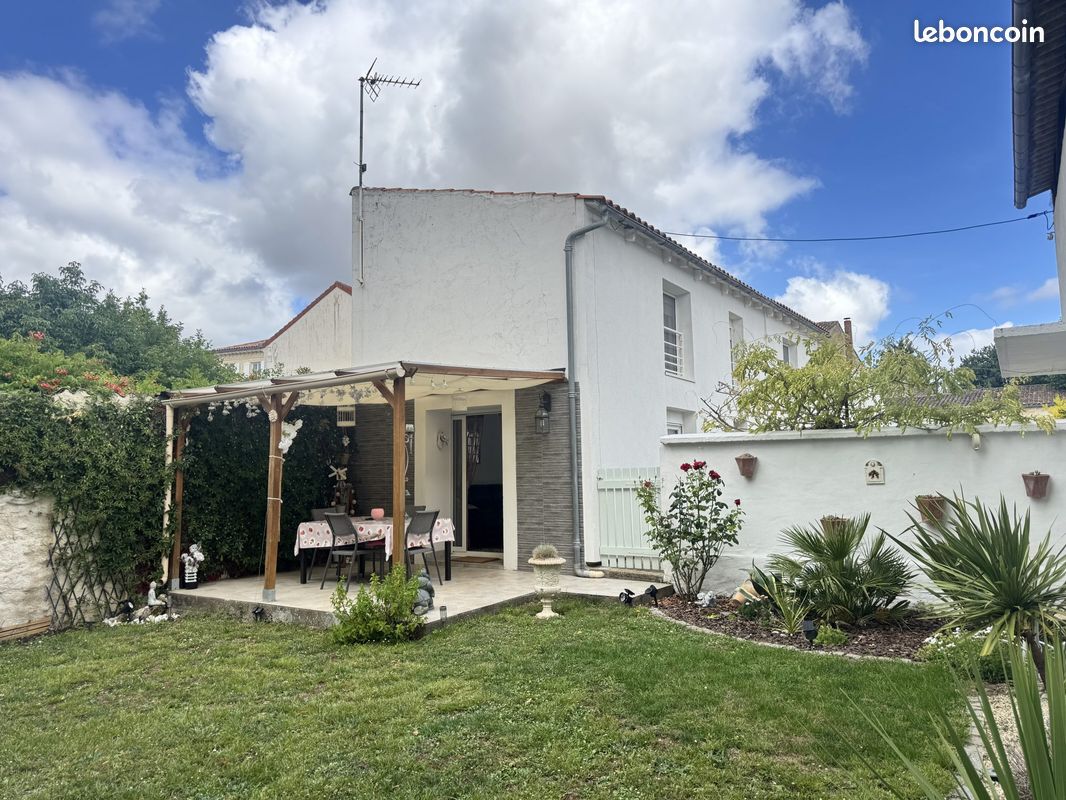 Maison 4 pièces 75 m² · à Gémozac · 75 m² · 194 500 €