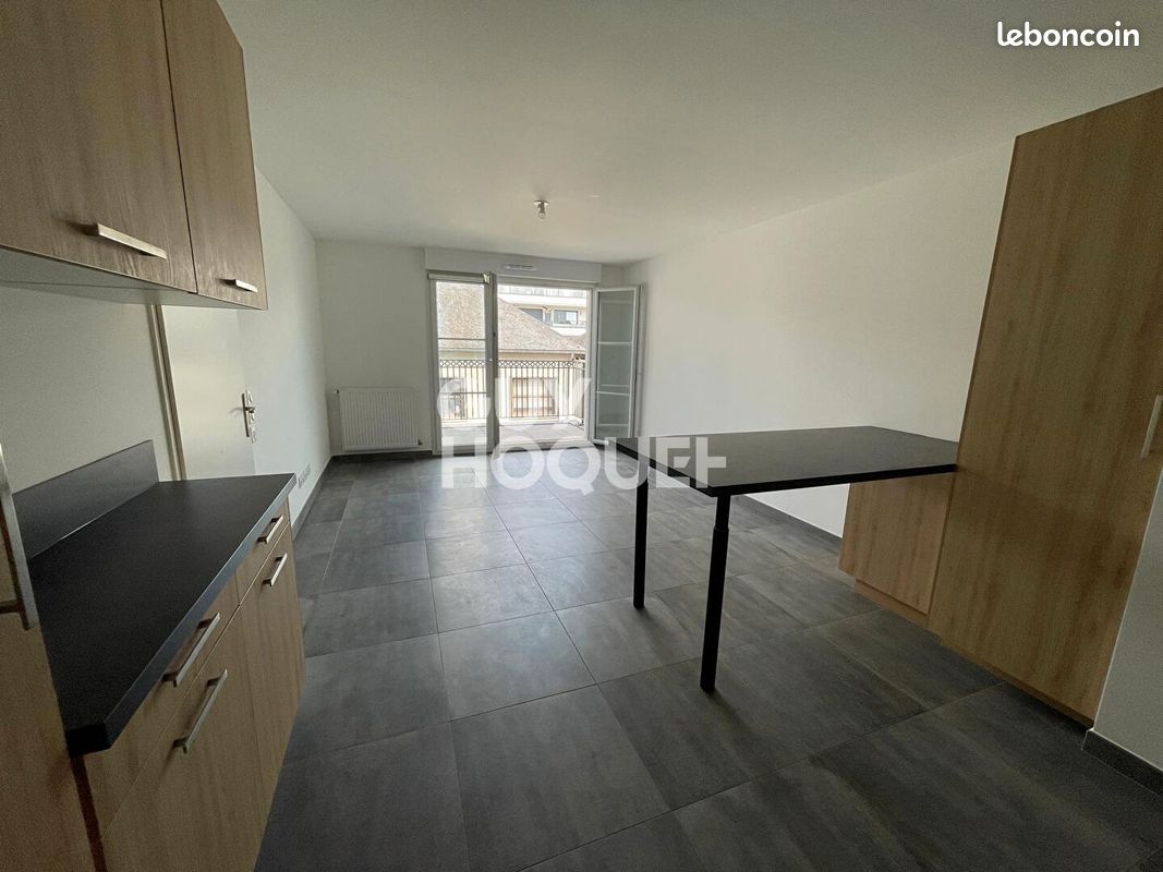 Appartement 3 pièces 66 m² · à Ozoir-la-Ferrière · 65,8 m² · 1 076 €/mois