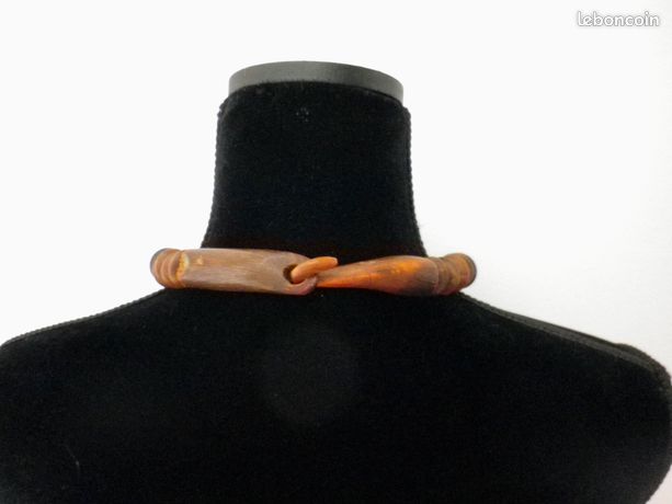 Collier Vintage Années 70 - Corne Teintée Et Pâte De Verre Façon Corail - Catherine Noll Pour DLG