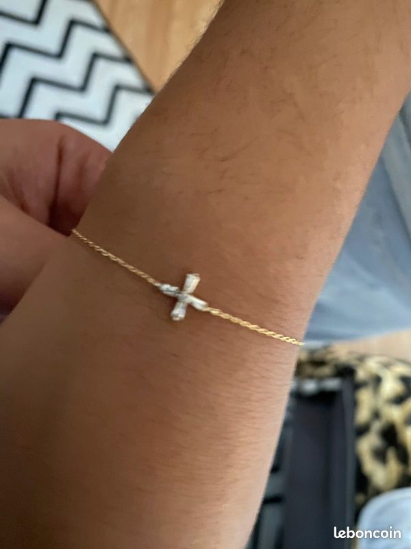 Bracelet (image 1)