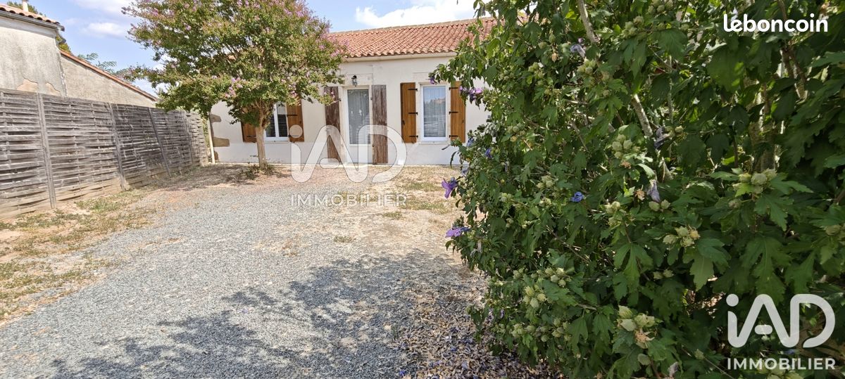 Maison 3 pièces 75 m² · à Petosse · 75 m² · 130 000 €