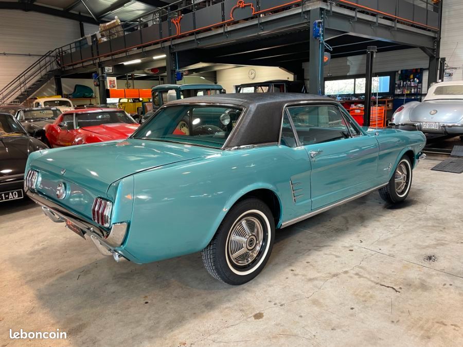 Ford Mustang RESTAUREE A NEUF COUPE 66 V8 BVA (image 11)