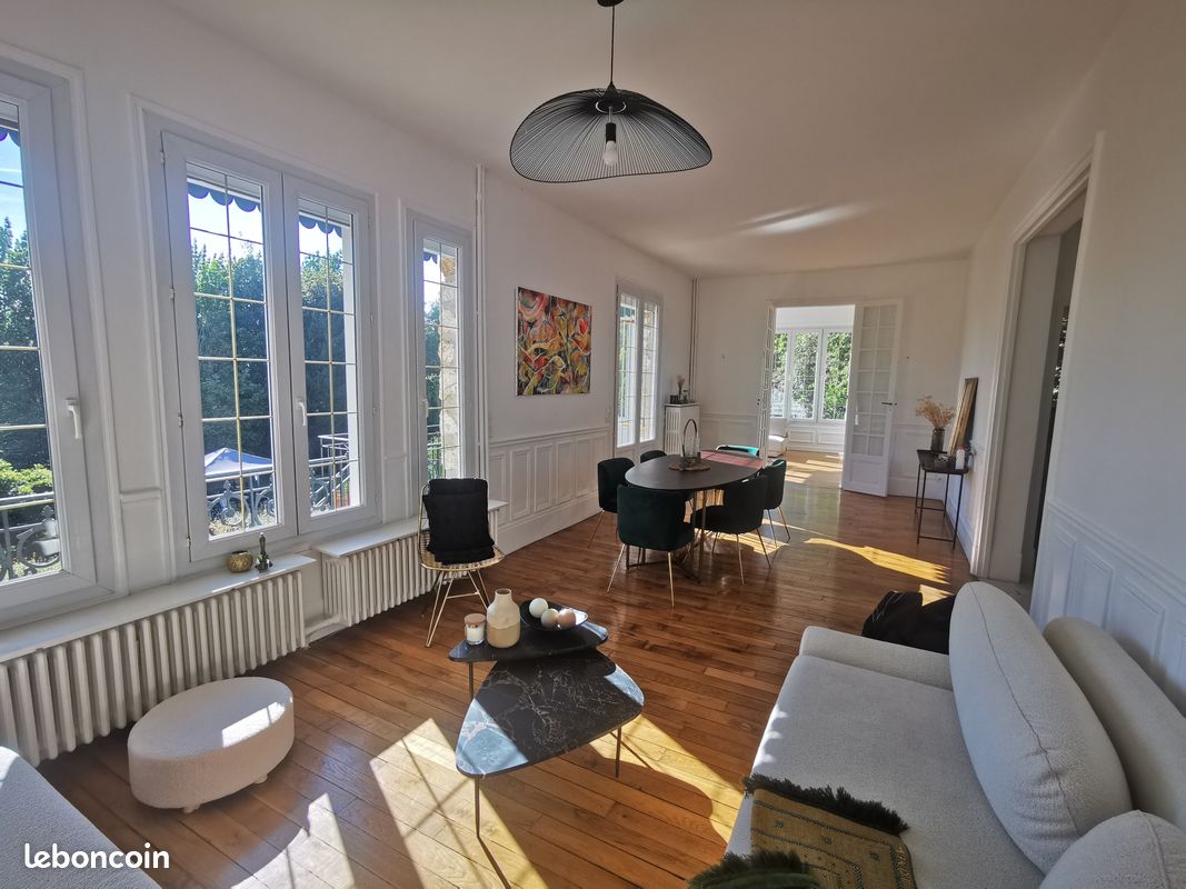 Maison 10 pièces 220 m² · à Taverny · 220 m² · 2 500 €/mois