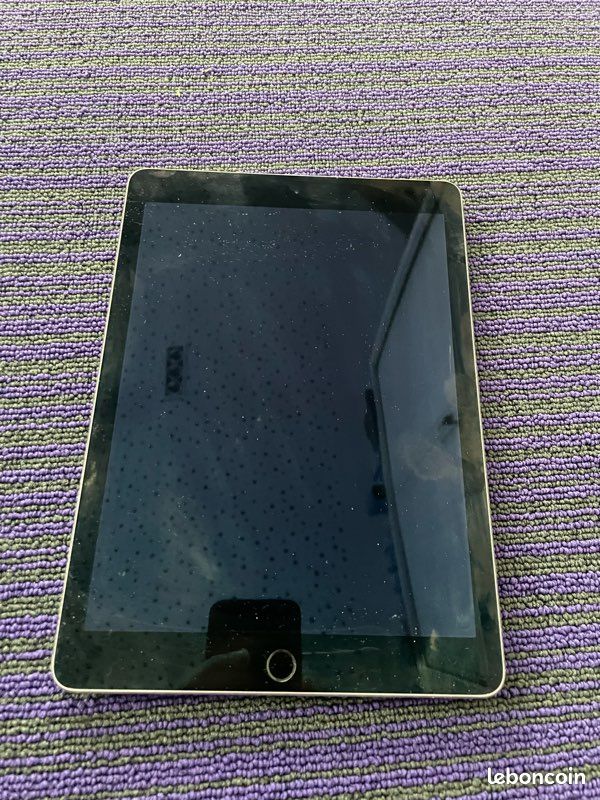 Apple iPad Air 2 (2014), 16 Go, Wi-Fi Gris sidéral remis à neuf