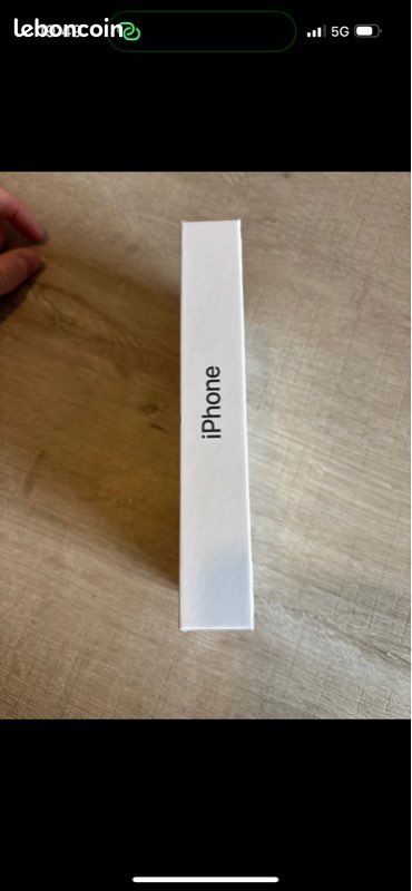 IPhone 17 neuf sous blister (image 2)