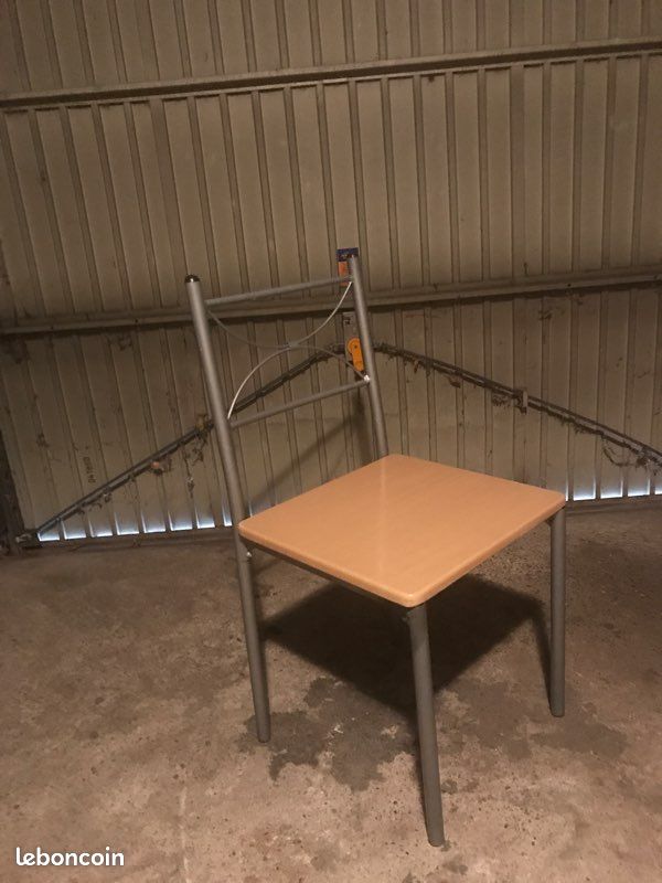 Chaise URGENT (image 4)