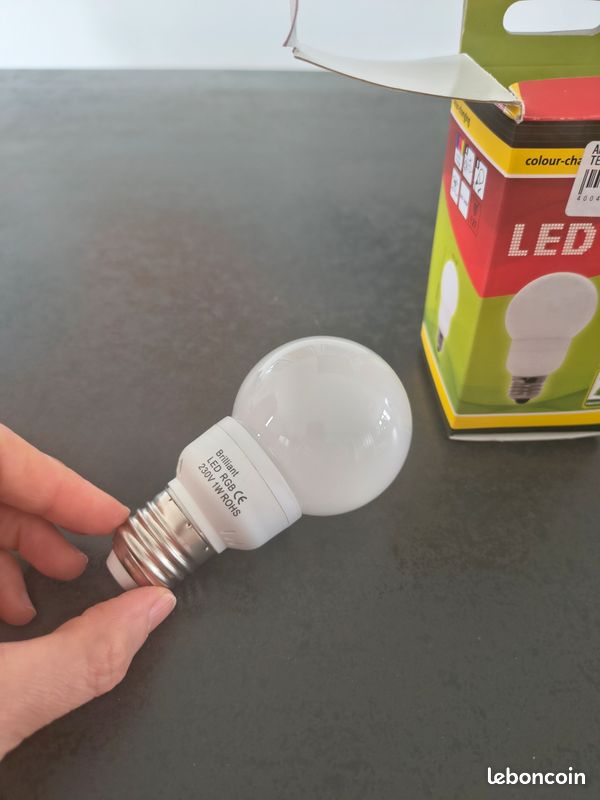 Ampoule Brilliant LED multi-couleurs (image 6)