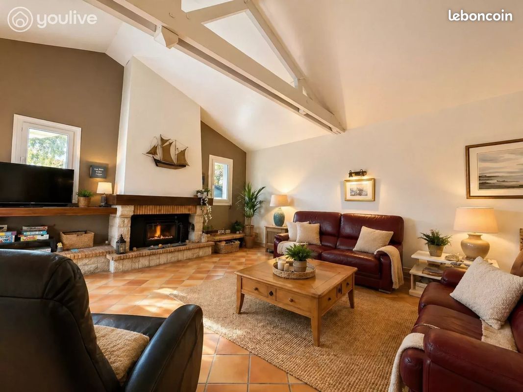 Maison 10 pièces 220 m² · à Chemillé-en-Anjou · 220 m² · 399 000 €