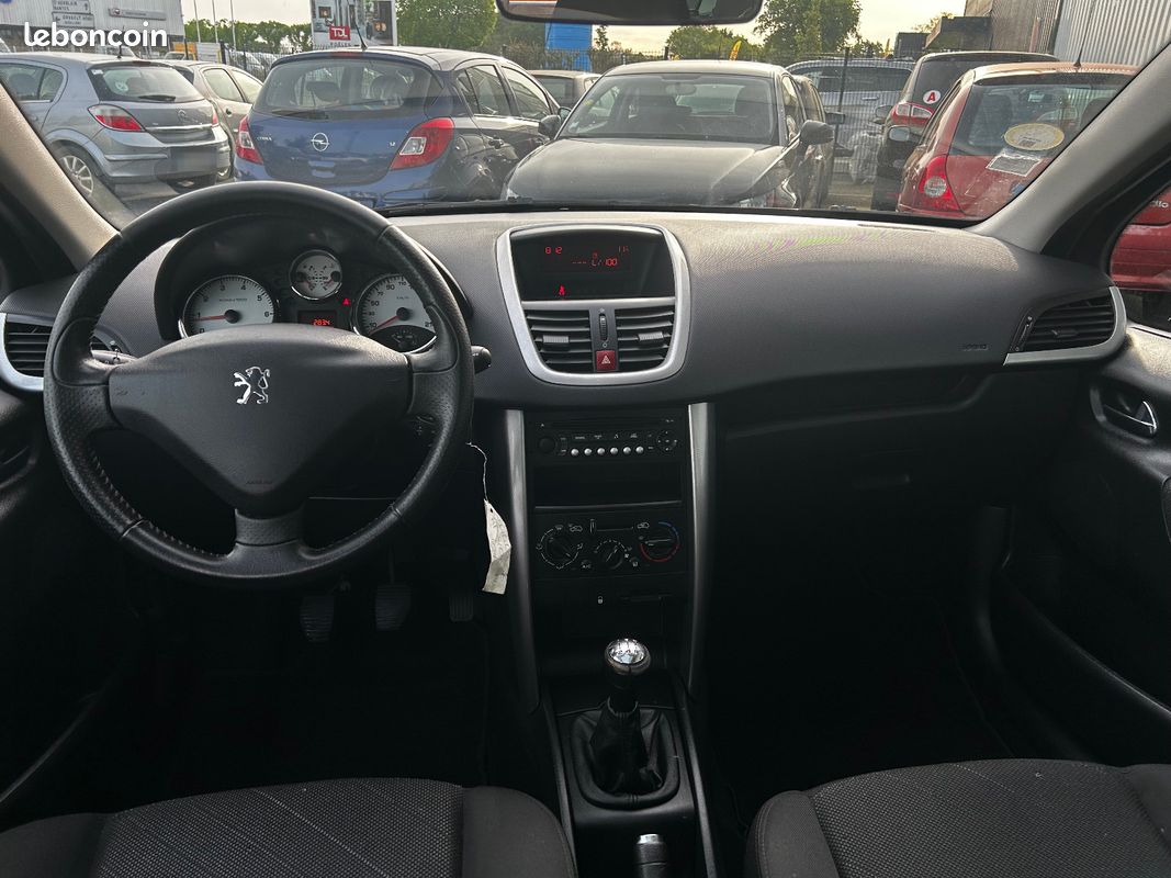 Peugeot 207 SW 1.4i 16V 95CH Premium / PAS UN MOTEUR PURETECH (image 5)