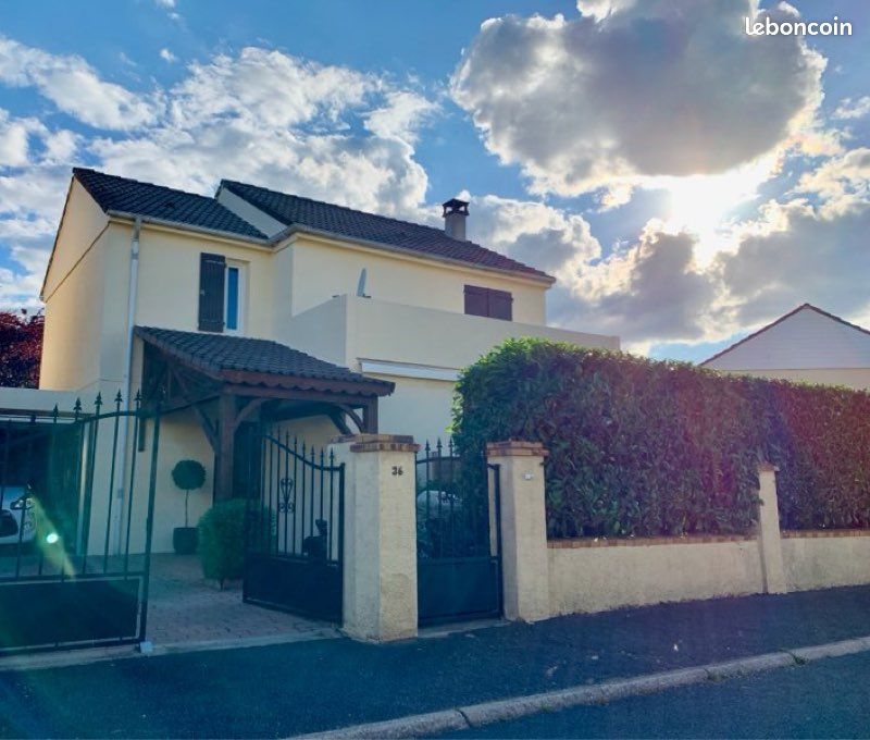 Maison 5 pièces 103 m² · à Savigny-le-Temple · 103 m² · 317 000 €