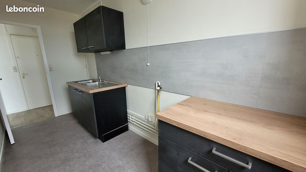 Appartement a louer montlucon - 3 pièce(s) - 91 m2 - Surfyn