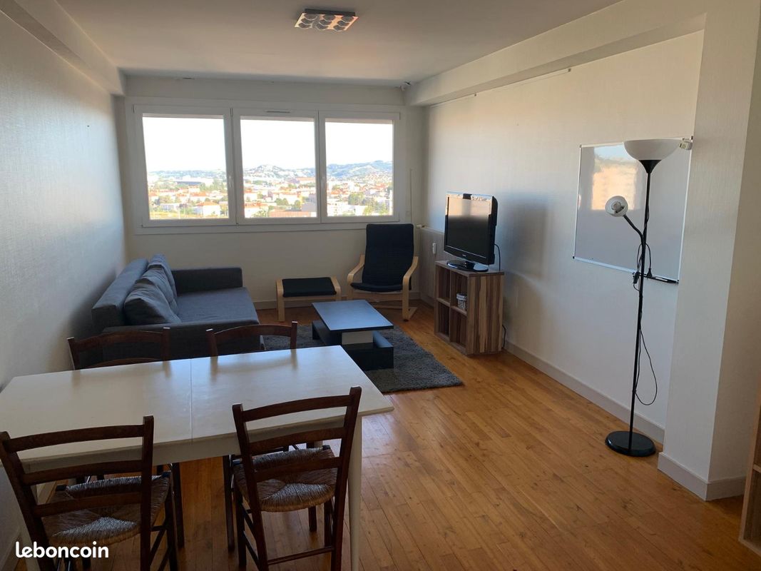 Appartement 3 pièces 73 m² · à Saint-Étienne · 73 m² · 790 €