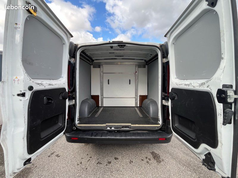 🚚 renault trafic iii l2h1 3t 2.0 dci 150 confort edc 14158 ht (image 13)