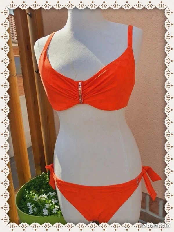 Bas De Maillot De Bain Chantelle Taille 42 - Noir - Neuf Avec étiquettes