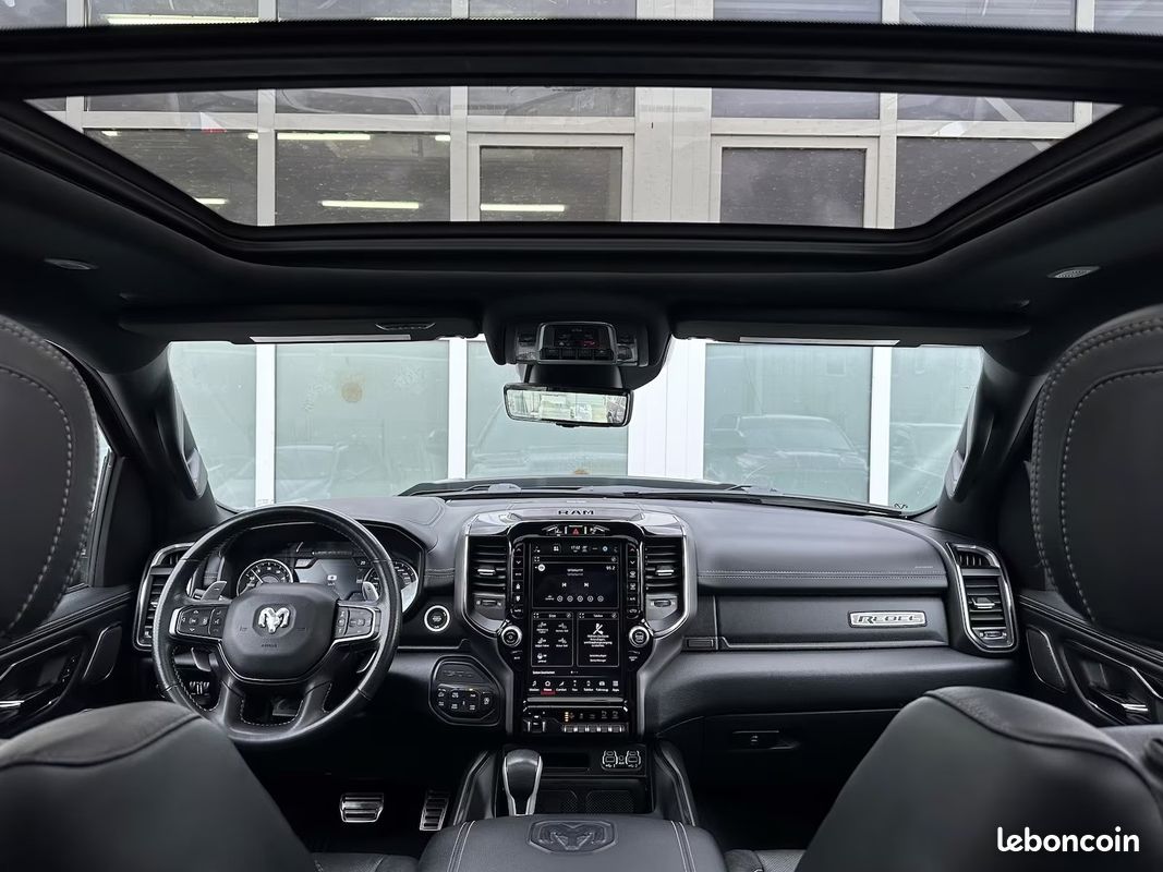 Dodge RAM 1500 Rebel GT 5.7 HEMI eTorque 401 ch 4x4 – Pano – HUD – Harman Kardon – GPL (image 23)