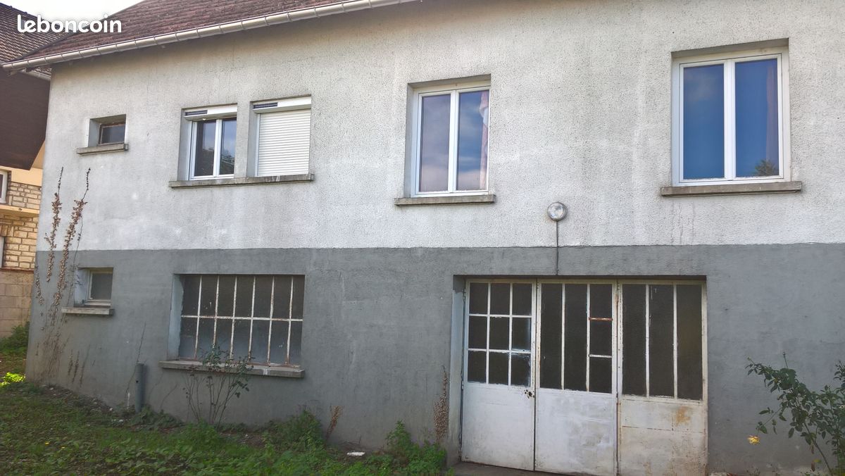 Maison 8 pièces 140 m² · à Gray · 140 m² · 125 000 €