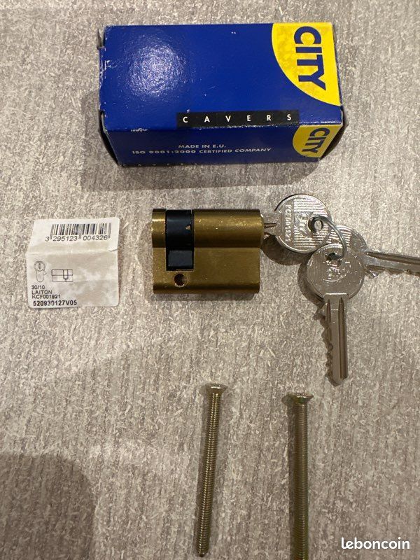 Barillet de porte neuf 3 clefs (image 1)