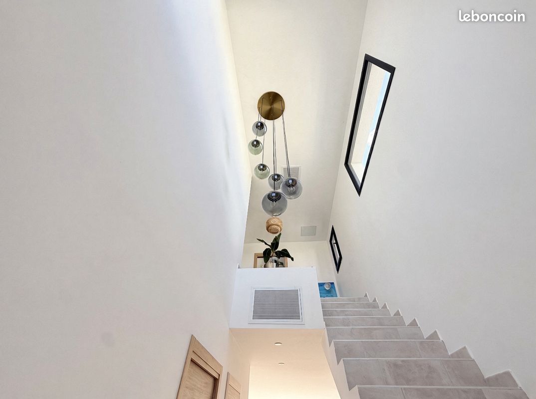 Villa contemporaine 2024 à 700 m de la mer • Piscine • Sans vis-à-vis (image 7)