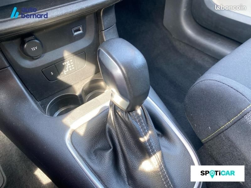Citroen C3 1.2 PureTech 110ch S&S Shine EAT6 (image 23)
