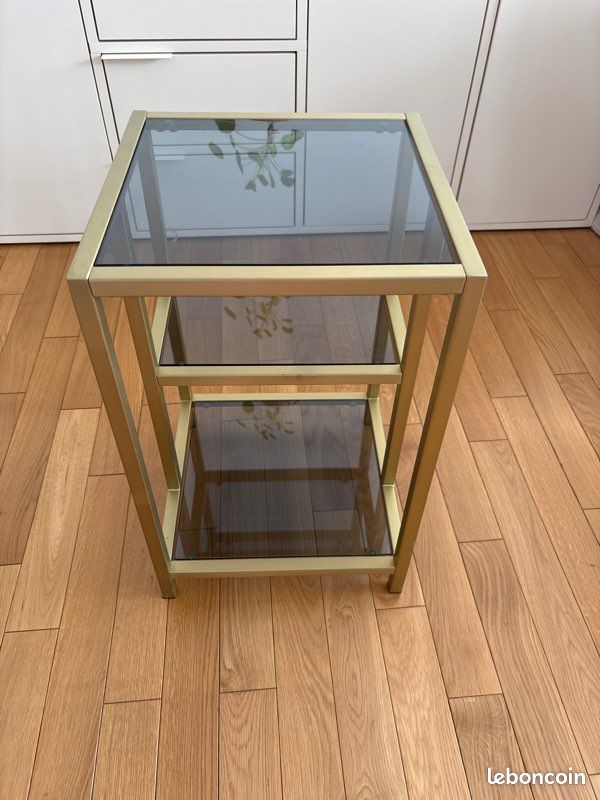 Table d’appoint métal doré et verre (image 2)