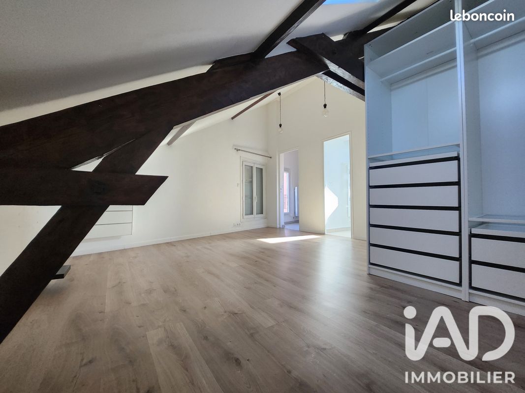 Appartement 2 pièces 25 m² · à Limours · 25 m² · 880 €