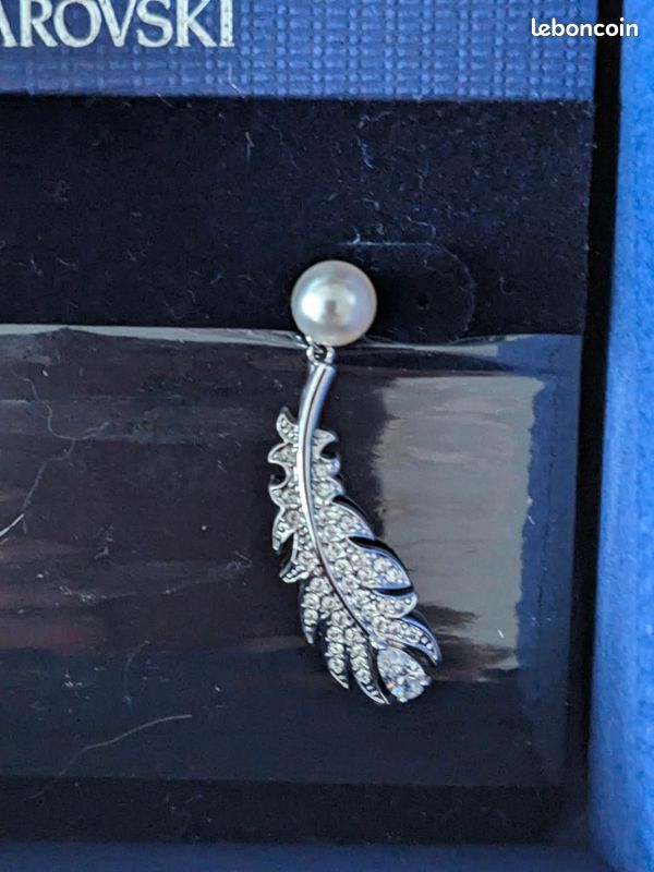 Boucles d'oreilles plumes Swarowski (image 3)