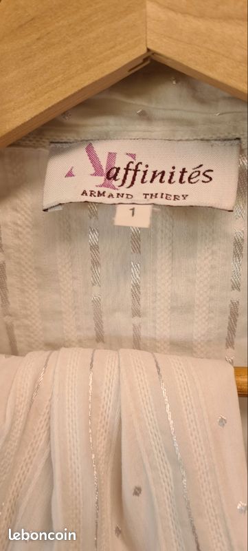 Chemisier taille 1 affinités blanc et motifs argentés (image 3)