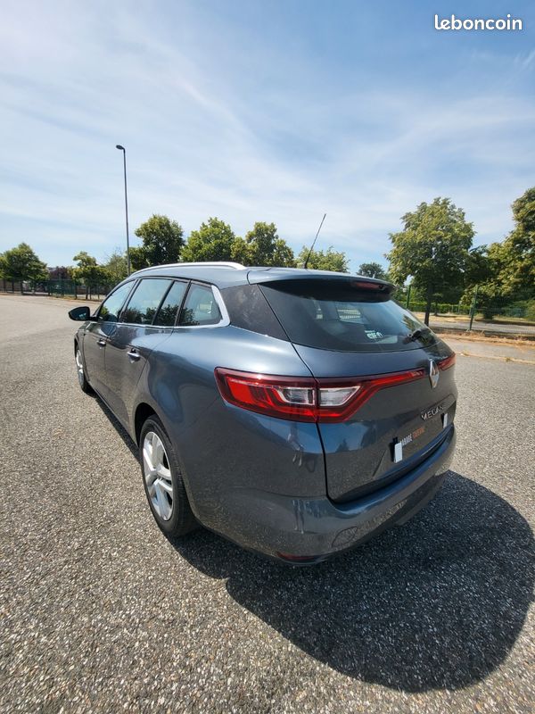 Renault Megane IV Estate 1.5 DCI 110 Business (image 4)