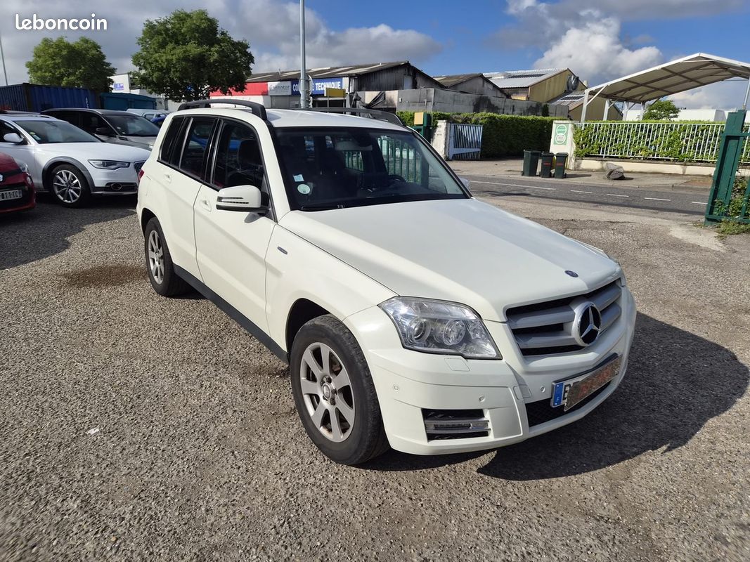 Mercedes Benz GLK 220 CDi 2.1 CDI 16V DPF BlueEFFICIENCY 4MATIC 7G-TRONIC 170 cv - GARANTIE 12 MOIS (image 11)