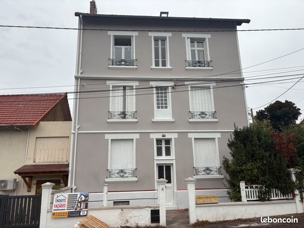 Immeuble 11 pièces 209 m² · à Montluçon · 209 m² · 190 000 €