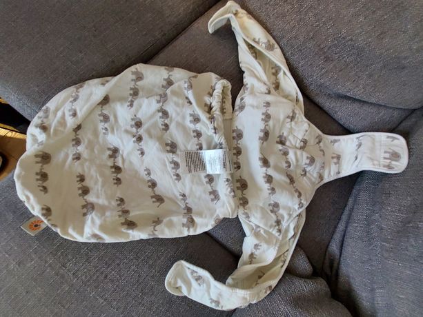 Ergobaby Porte-bébé & écharpe de portage Blanc d'occasion - Annonces  Équipement bébé leboncoin