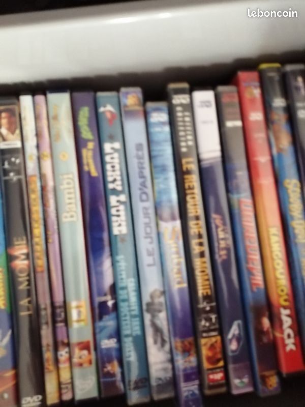 Lot de caisse de film avec (e.t, je suis une légende , hulk ... (image 2)