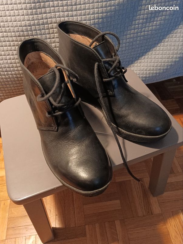 Bottines Clarks Originales Femme - Cuir Noir, Lacets, Pointure UK 4 / EU 37, Très Bon état
