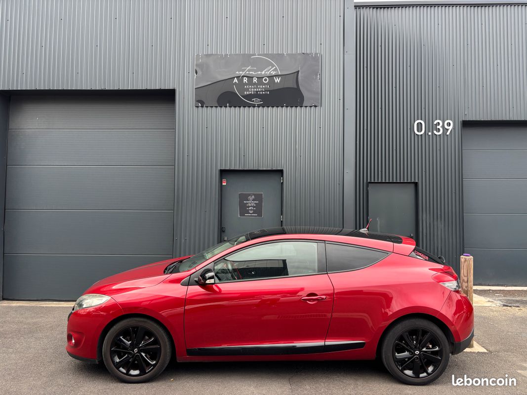 RENAULT Mégane III 1.6 DCi 130ch Bose - Garantie 6 mois - Entretien complet ✅ (image 2)