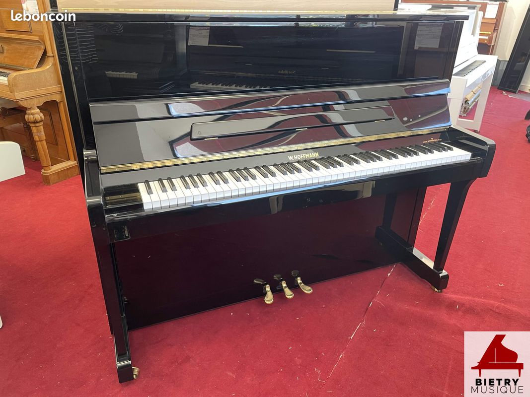 Piano droit W. Hoffmann modèle Vision V120 N°159895 (image 1)