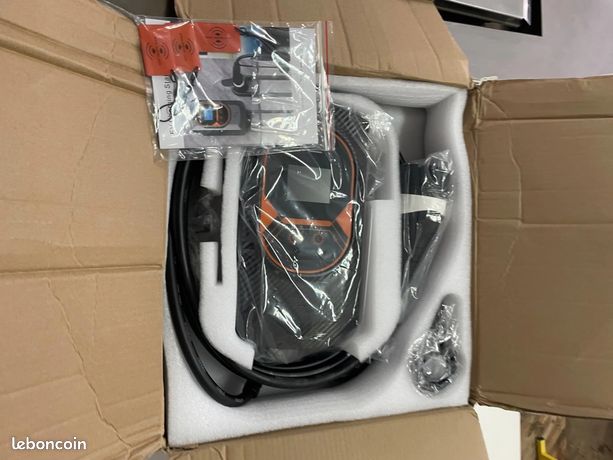 NEUF - Borne Recharge Voiture Electrique 7kW 32A Type 2 Chargeur Rapide  Mural EV BOX Véhicule Cable Wallbox Intelligent Tesla modelY model3 modelX  Peugeot e208 2008 3008 5008 Kia Dacia Fiat MG Renault - Équipement auto