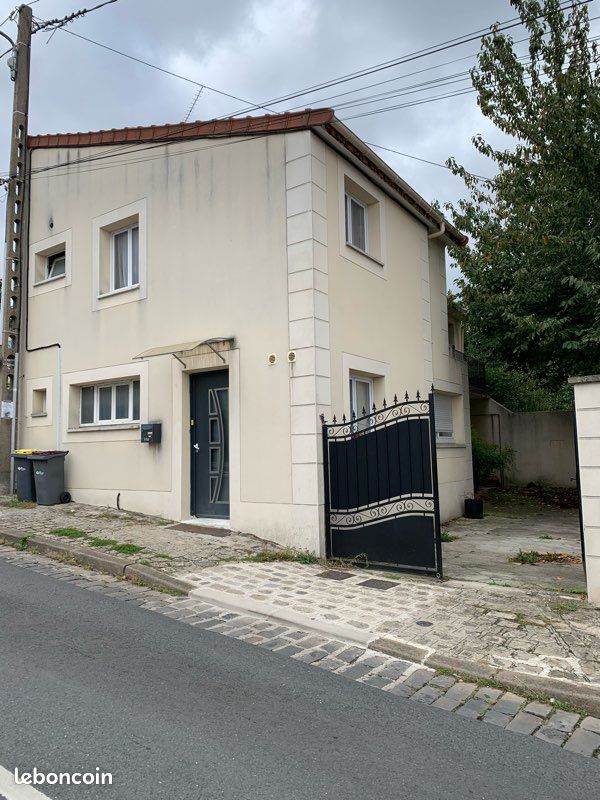 Maison 3 pièces - 80 m² avec cour et balcon - Montreuil (quartier Ruffins)