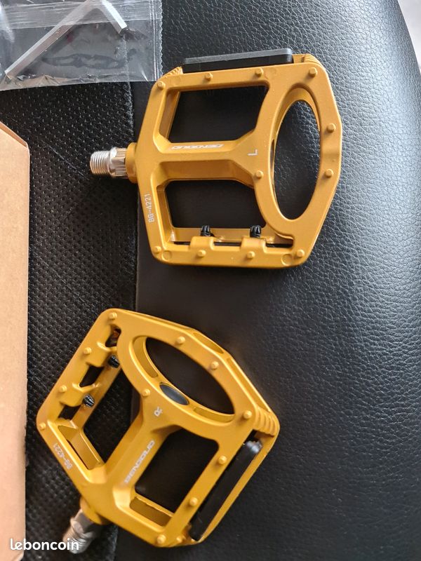 Pédales De Vélo GEWAGE Alu CNC Doré - Paire Avec 3 Roulements - NEUVE