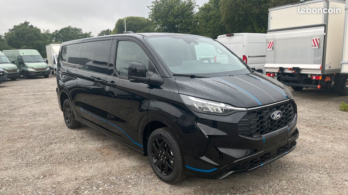 41 990 HT / Ford transit custom sport 320 l2h1 2.0 ecoblue 170 cv bva noir neuf / tva recuperable (image 2)