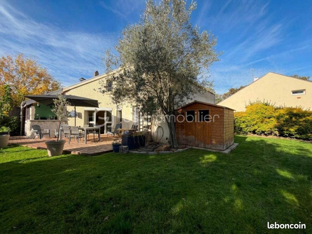 Maison 8 pièces 110 m² · à Éragny-sur-Oise · 110 m² · 349 000 €