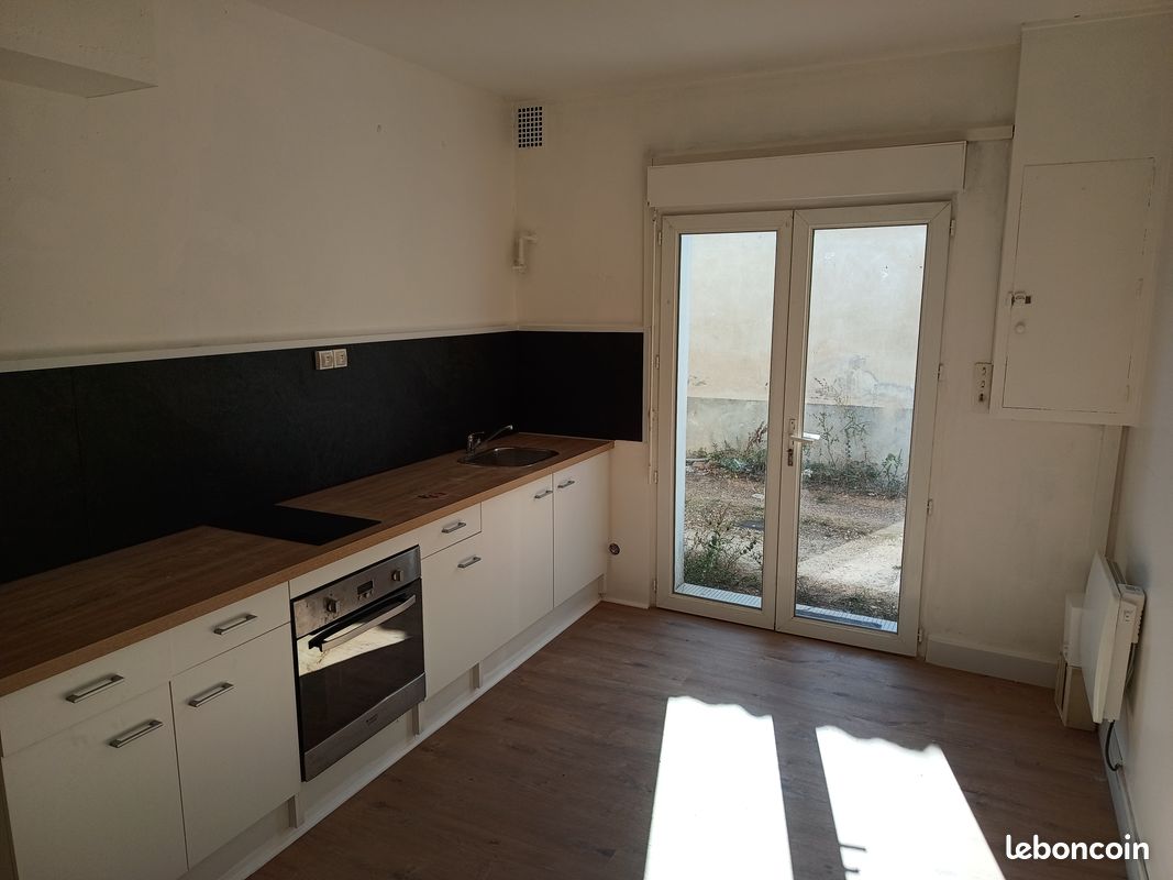 Maison 3 pièces 85 m² · à Pineuilh · 85 m² · 600 €/mois