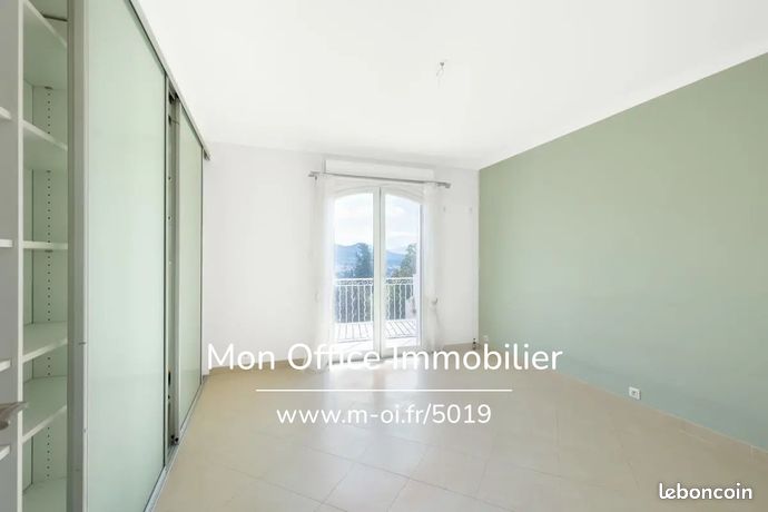 https://img.leboncoin.fr/api/v1/lbcpb1/images/37/d5/ec/37d5ec48105a4b8a90d3419f2bd661ec8a2c8317.jpg?rule=ad-image