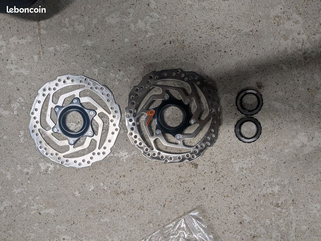 Paire Disques Shimano Ultegra RT800 Centerlock (160mm & 140mm) - SHIMANO - 93250 - Troc Vélo