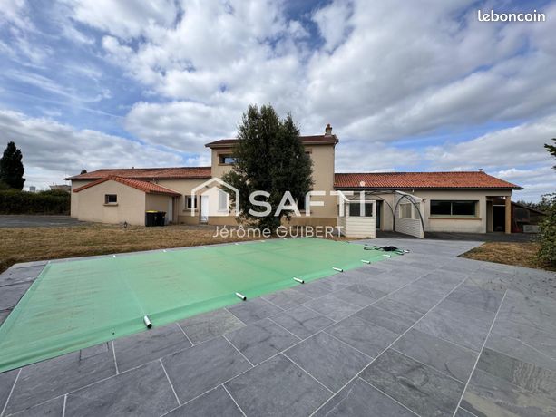 Propriété 7 pièces 145 m²